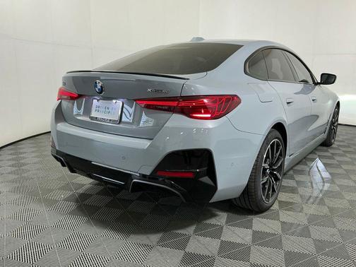 Brooklyn Grey Metallic 2026 BMW i4 Gran Coupe xDrive40