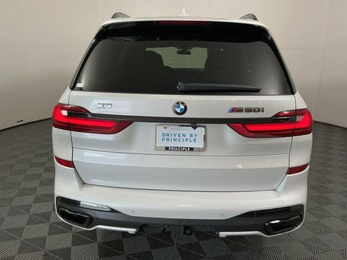 2020 BMW X7 M50i