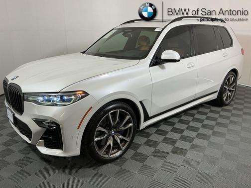 2020 BMW X7 M50i
