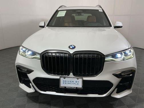 2020 BMW X7 M50i