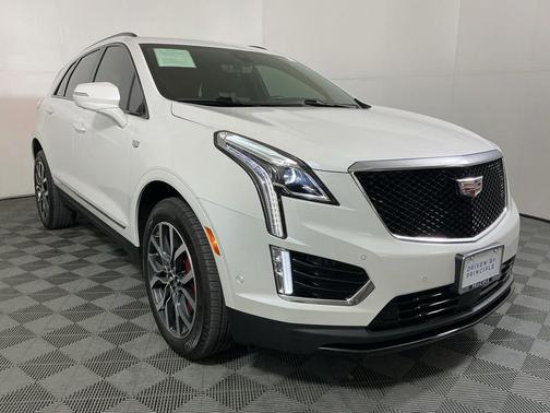 2025 Cadillac XT5 Sport