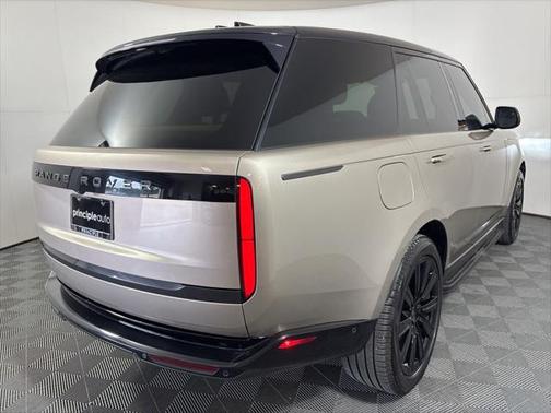 2023 Land Rover Range Rover P400 SE