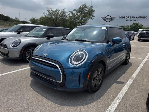 2024 MINI Hardtop Cooper