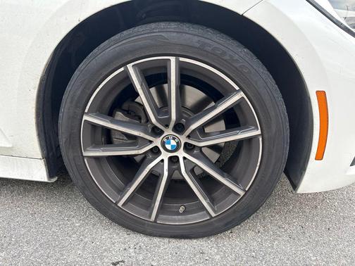 Alpine White 2019 BMW 330 330i