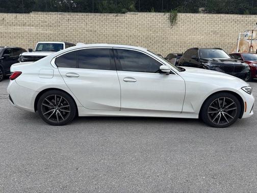 Alpine White 2019 BMW 330 330i
