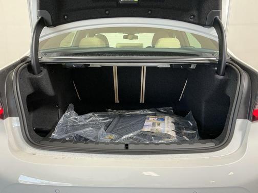 Alpine White 2026 BMW 330 xDrive NA
