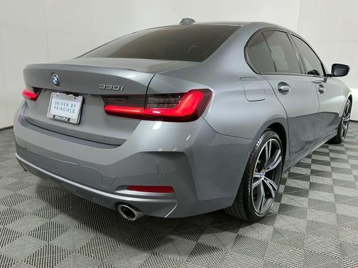 2023 BMW 330 330i