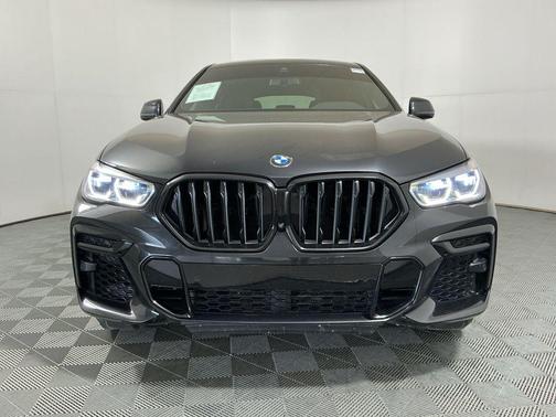 2023 BMW X6 M50i