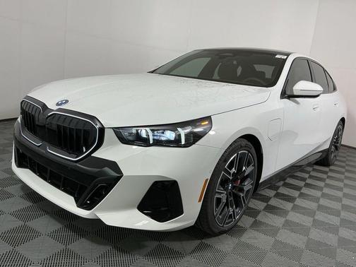 2026 BMW 550e xDrive