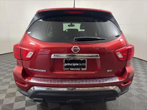 2017 Nissan Pathfinder SV