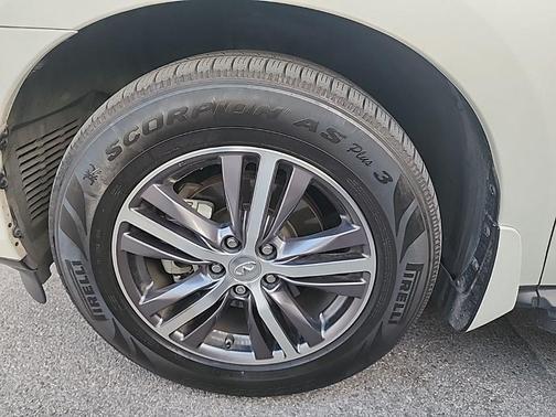 2017 INFINITI QX60 Base