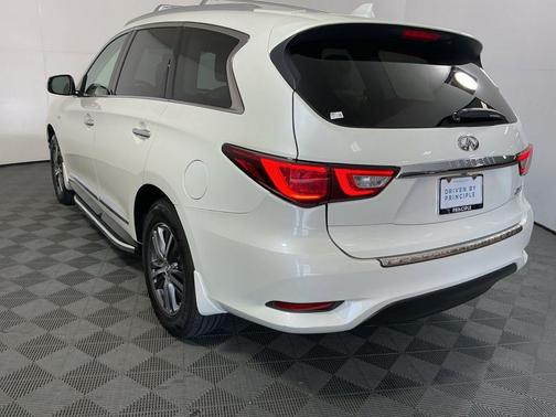 2017 INFINITI QX60 Base