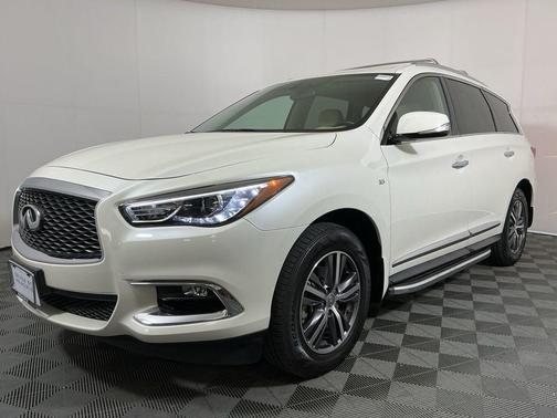 2017 INFINITI QX60 Base
