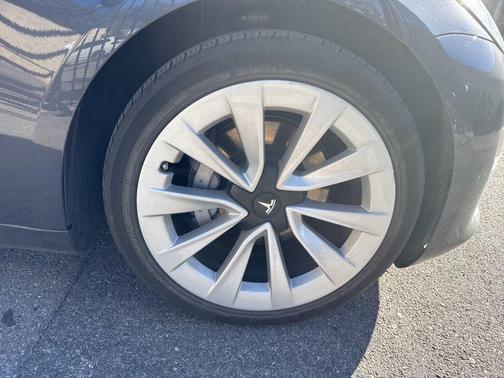 2022 Tesla Model 3 Standard Range