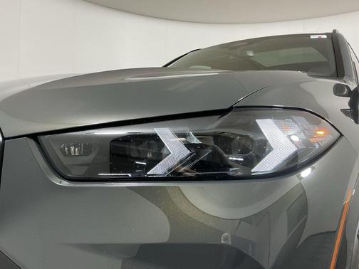 Dravit Grey Metallic 2026 BMW X5 PHEV xDrive50e