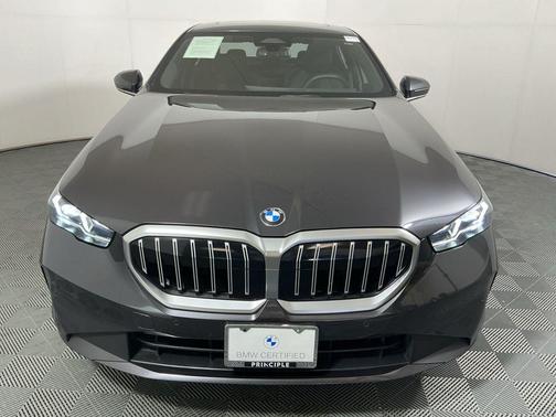 2024 BMW 530 i
