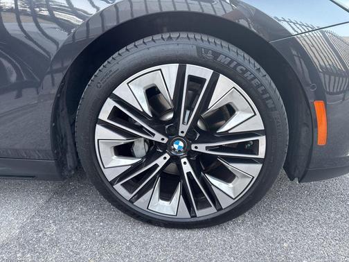 2024 BMW 530 i