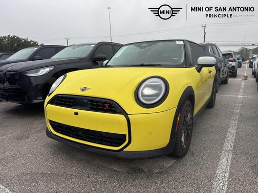 2025 MINI Hardtop retiredLoaner