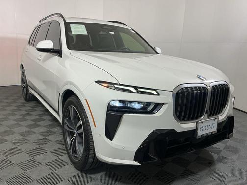2023 BMW X7 xDrive40i