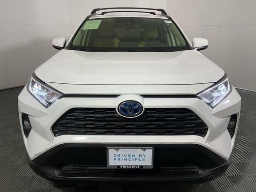 2020 Toyota RAV4 Hybrid XLE