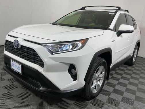 2020 Toyota RAV4 Hybrid XLE