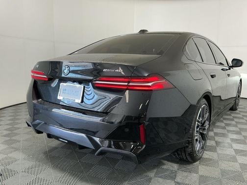 2026 BMW i5 eDrive40