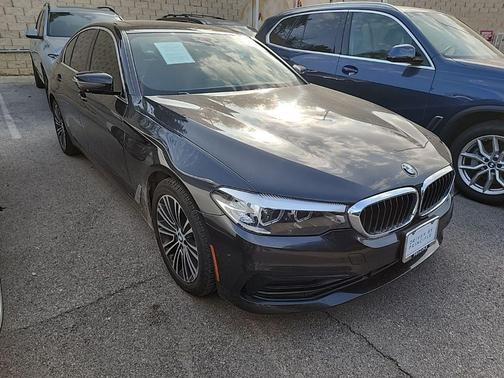 2019 BMW 530 530i