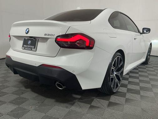 2024 BMW 230 230i