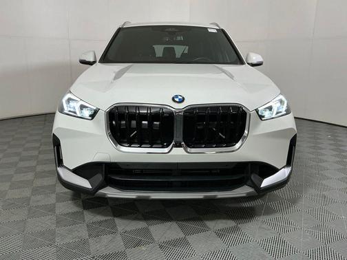 Alpine White 2023 BMW X1 xDrive28i