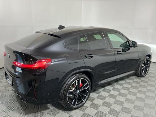 2024 BMW X4 M40i