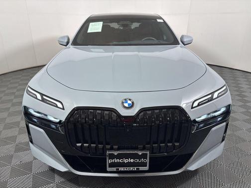 2023 BMW 760 i xDrive