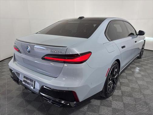 2023 BMW 760 i xDrive