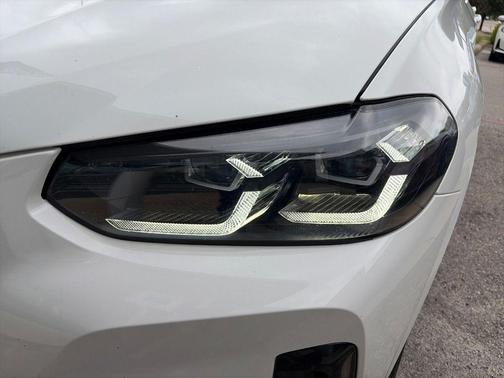 Alpine White 2024 BMW X3 xDrive30i