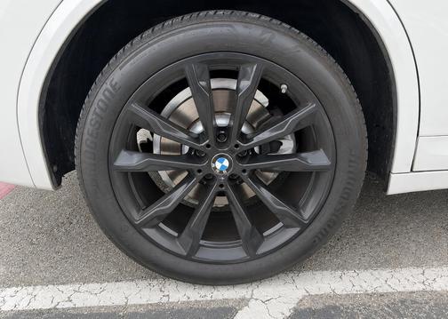 Alpine White 2024 BMW X3 xDrive30i