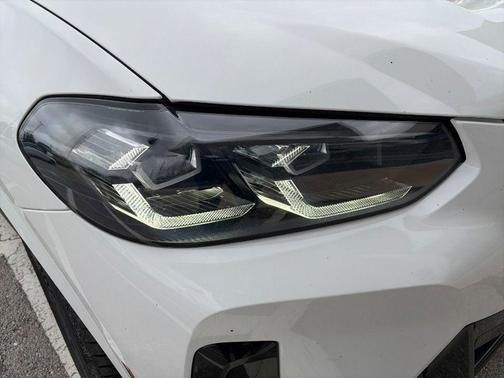 Alpine White 2024 BMW X3 xDrive30i