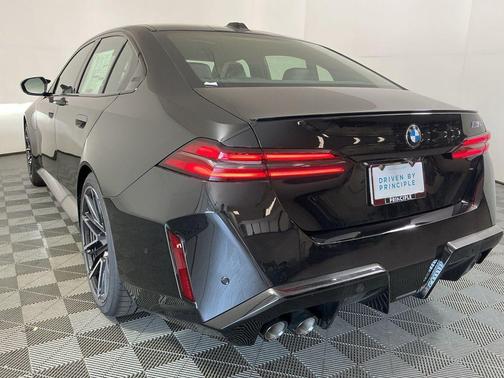 2026 BMW M5 Base