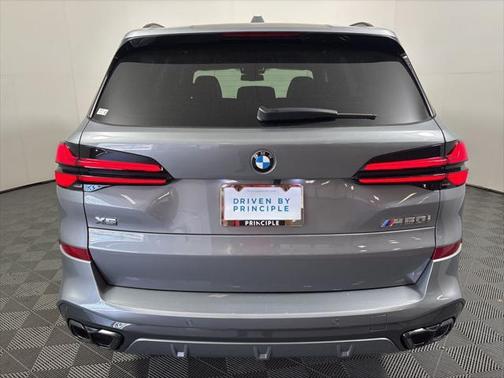 2026 BMW X5 M60i