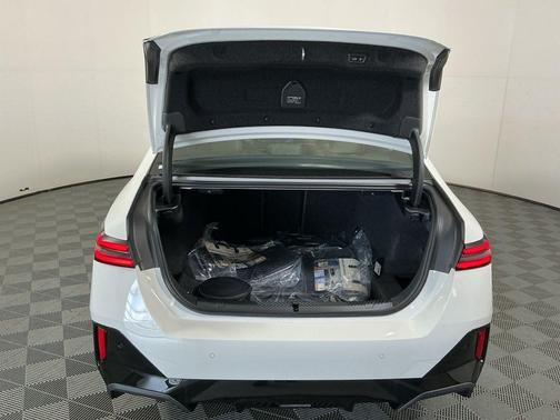 2026 BMW 530 i