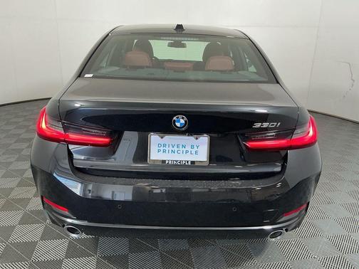 2026 BMW 330 i