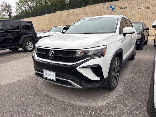 2024 Volkswagen Taos 1.5T SE