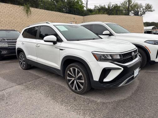 2024 Volkswagen Taos 1.5T SE