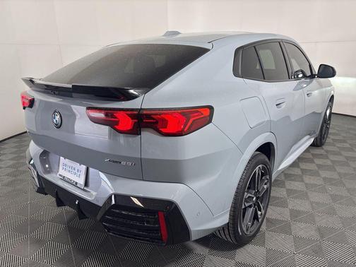 2025 BMW X2 xDrive28i