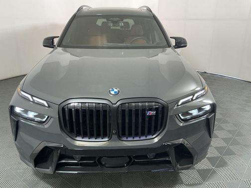 2026 BMW X7 M60i