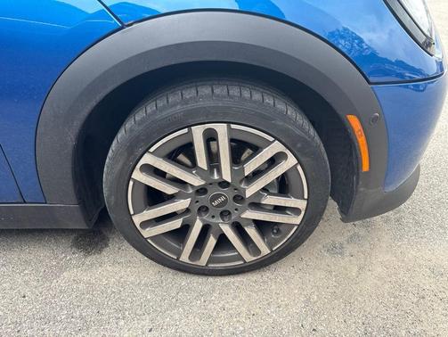 Blue Metallic 2025 MINI Hardtop