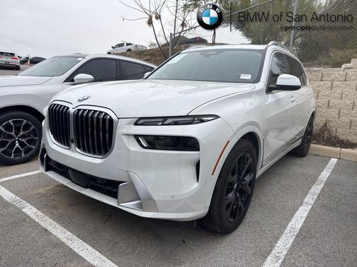 2025 BMW X7 xDrive40i