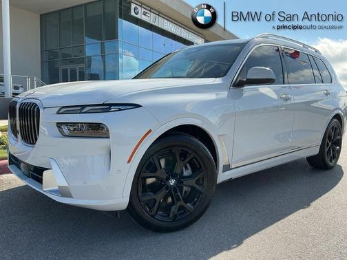 2025 BMW X7 xDrive40i