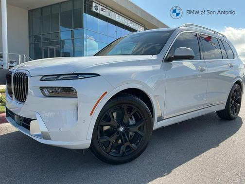 2025 BMW X7 xDrive40i