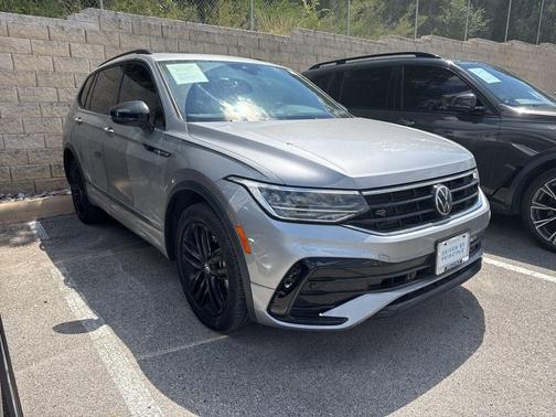 2022 Volkswagen Tiguan 2.0T SE R-Line Black 4MOTION
