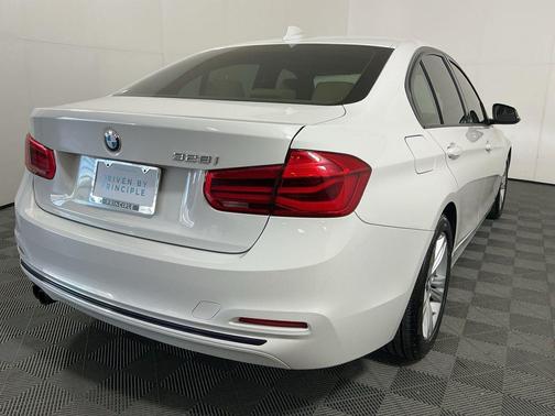 2016 BMW 328 328i