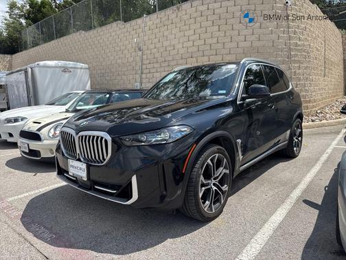 Black Sapphire Metallic 2024 BMW X5 xDrive40i